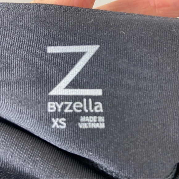 Zella Black & Gray Mesh Capri Yoga Leggings XS - Picture 5 of 8